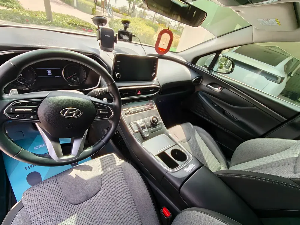 Hyundai Santa Fe 2021 Comfort Plus GCC Specs - Image 5