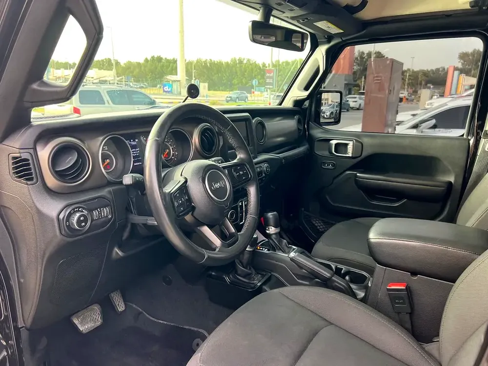 Jeep Wrangler Sport 2018 | GCC Specs | Excellent Condition - Image 13