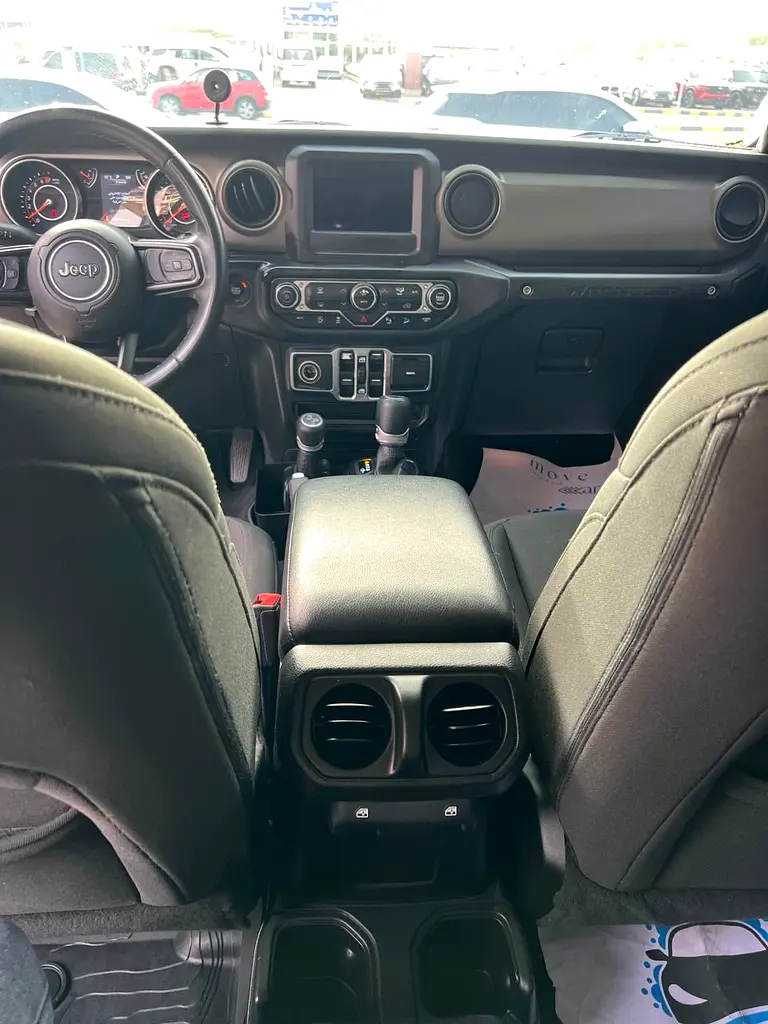 Jeep Wrangler Sport 2018 | GCC Specs | Excellent Condition - Image 16