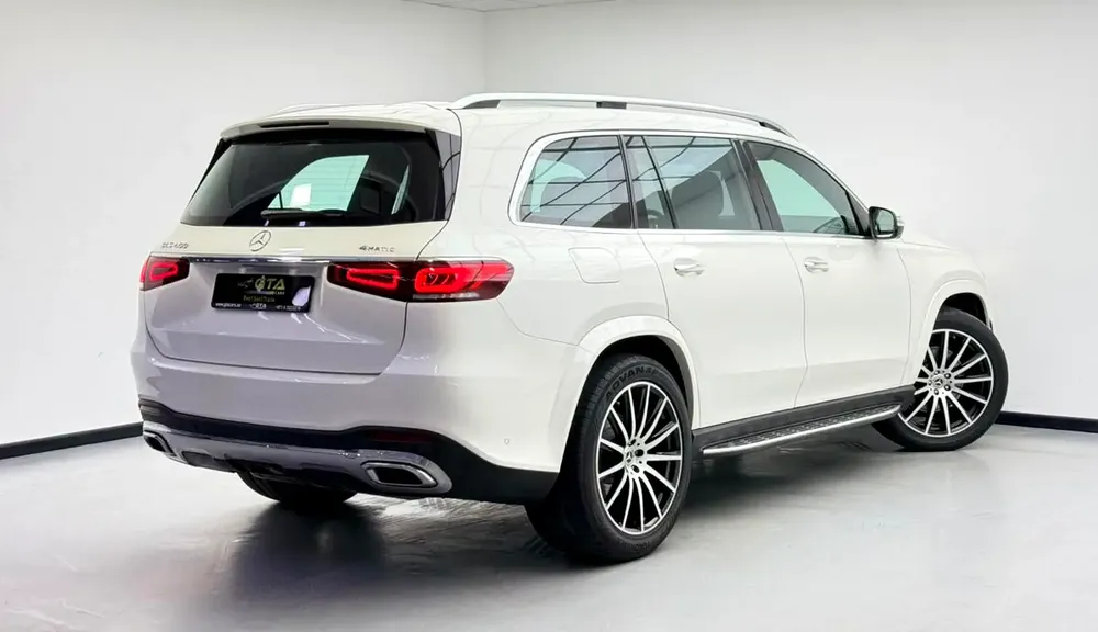 2023 Mercedes Benz GLS450 4Matic, 2028 MB Warranty + Service Pack, Full MB Service History, GCC - Image 4