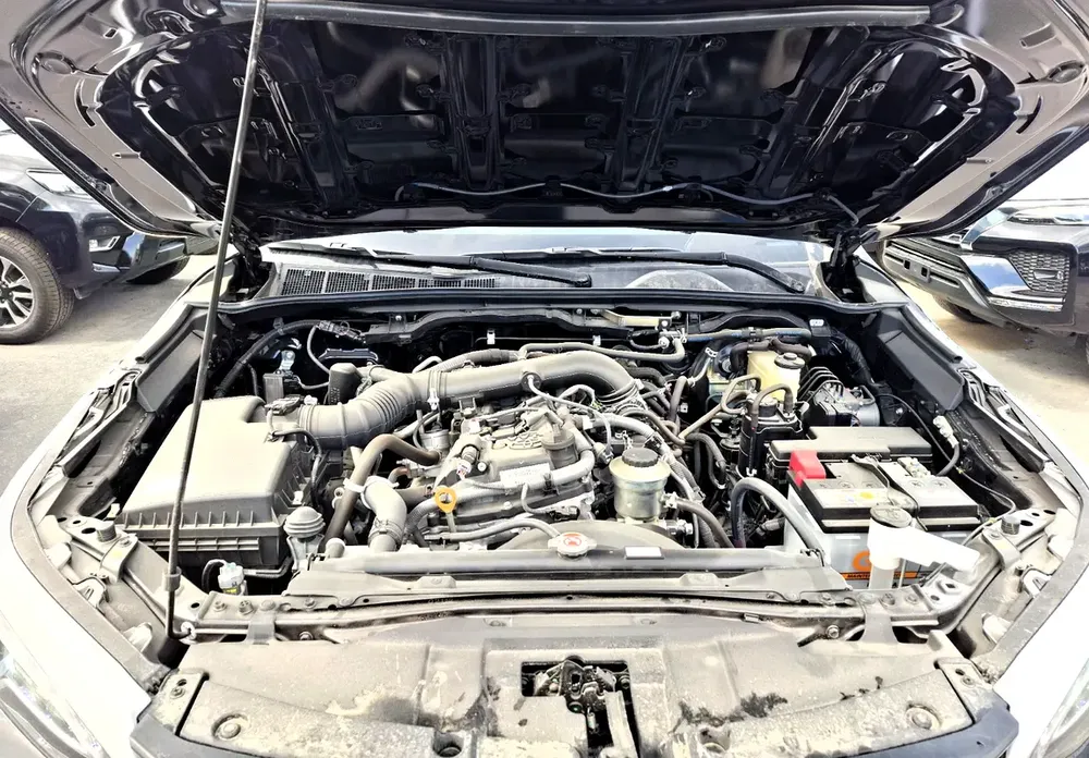 Toyota Fortuner 2.7L 2026 Black Petrol (Export Only) - Image 20