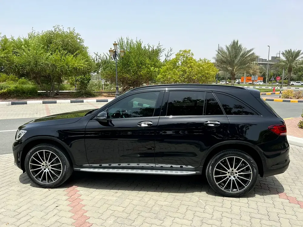 Mercedes-Benz GLC 300 2021 - American Specs - Image 5