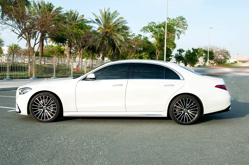 2024 Mercedes-Benz S 500 4Matic | GCC Specs | Gargash Warranty And Service Contract - Image 6