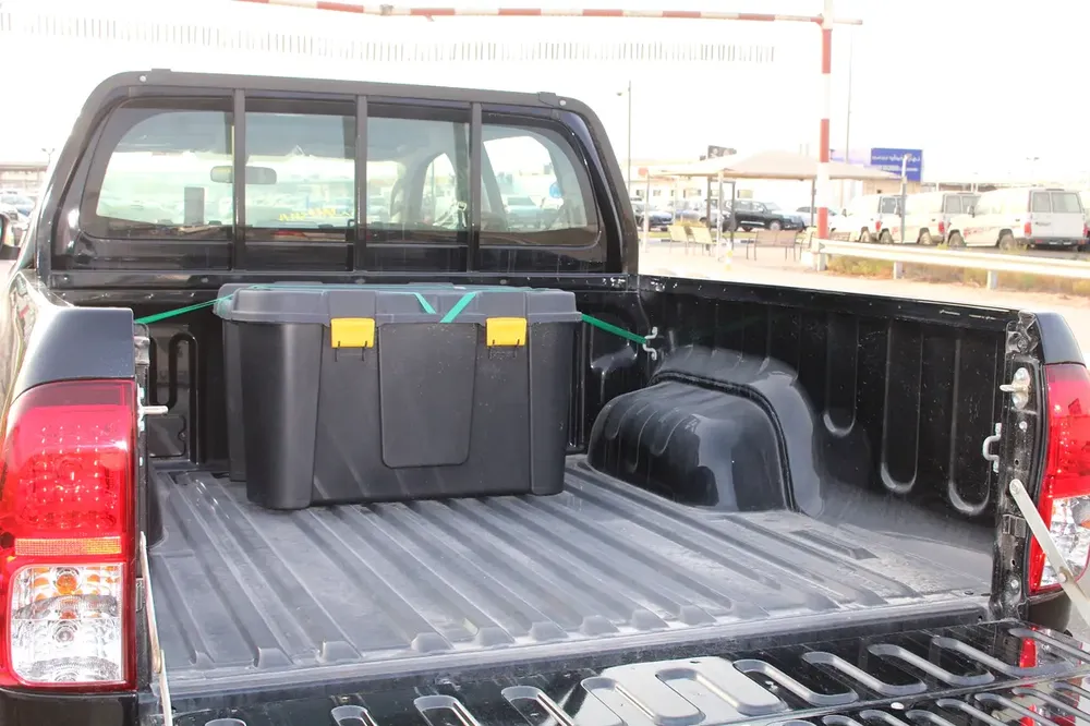 LHD - TOYOTA HILUX 2.4L DIESEL 4 X 4 DOUBLE CABIN ACTIVE MANUAL - EXPORT ONLY TO TOGO - Image 5