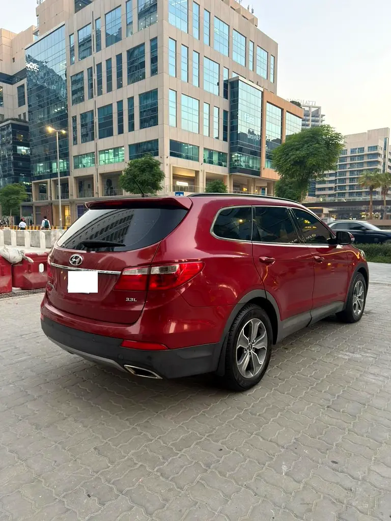 2015 Hyundai Grand Santa Fe GCC specs - Image 14