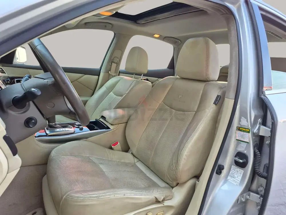 AED 880/month | 2015 Infiniti Q70 Luxury | GCC Specs | Ref#376536 - Image 11