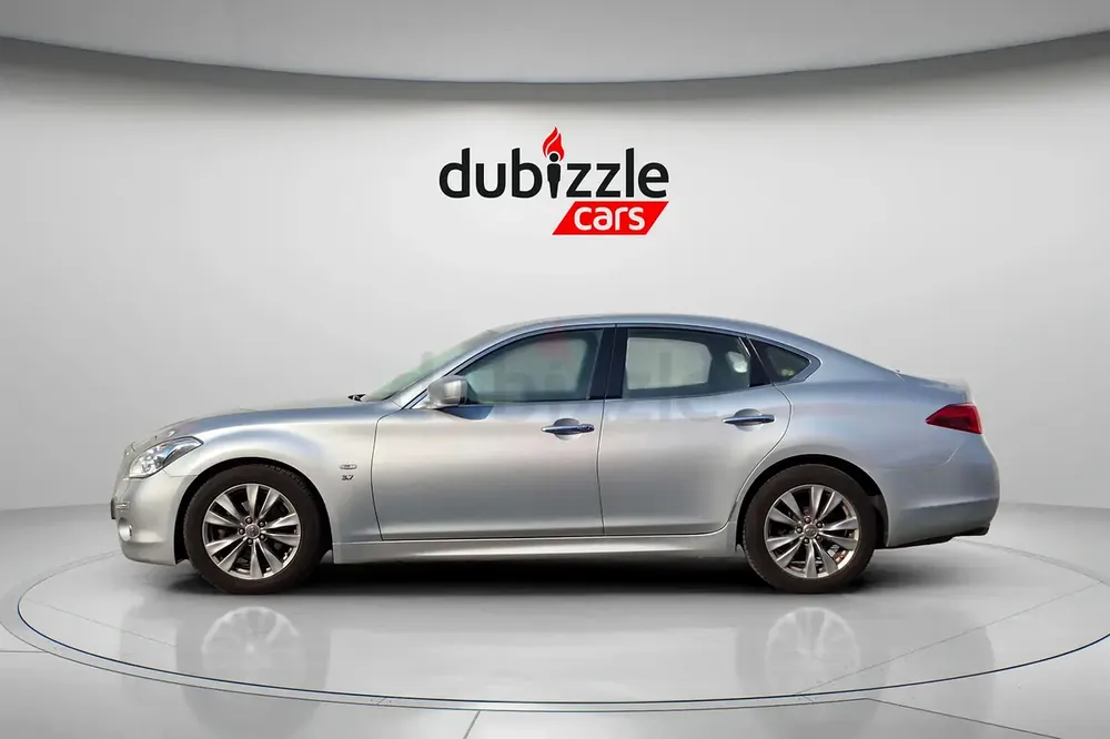 AED 880/month | 2015 Infiniti Q70 Luxury | GCC Specs | Ref#376536 - Image 5