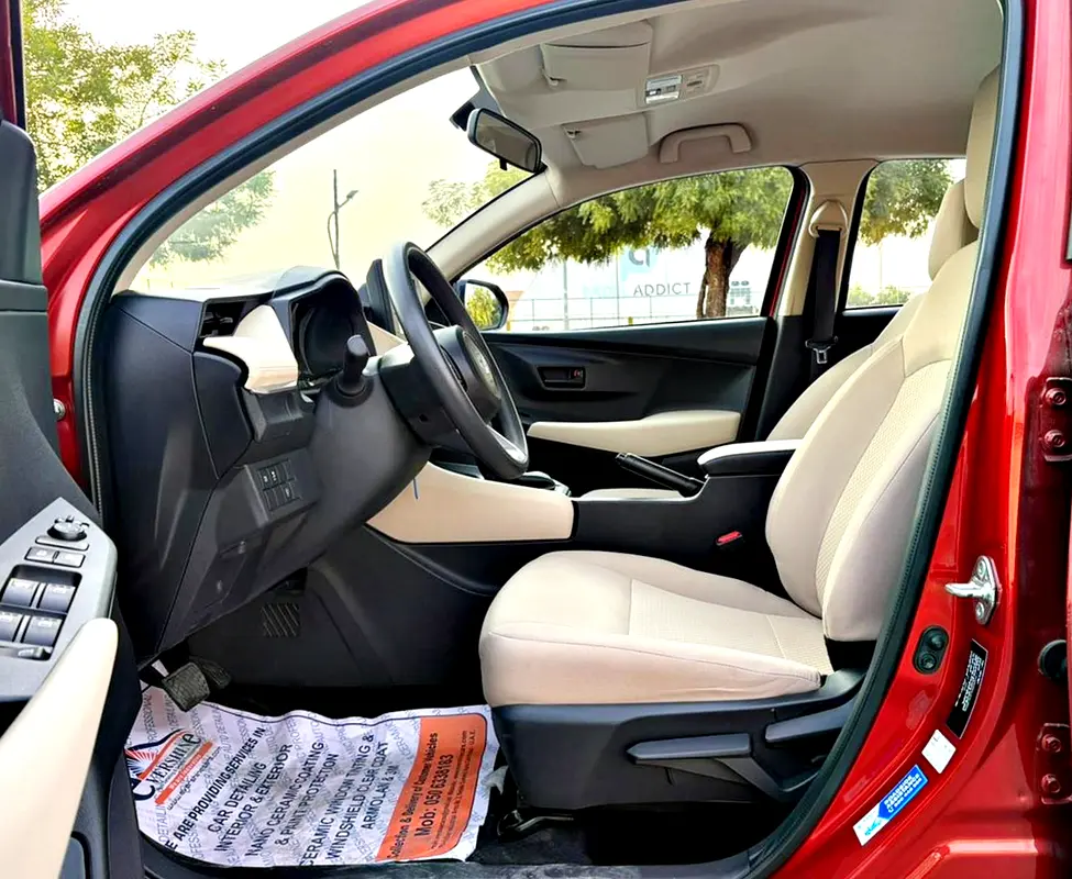 1060/MONTH @ ZERO DOWN PAYMENT, TOYOTA YARIS 2023, GCC SPECS, UNDER WARRANTY - Image 11