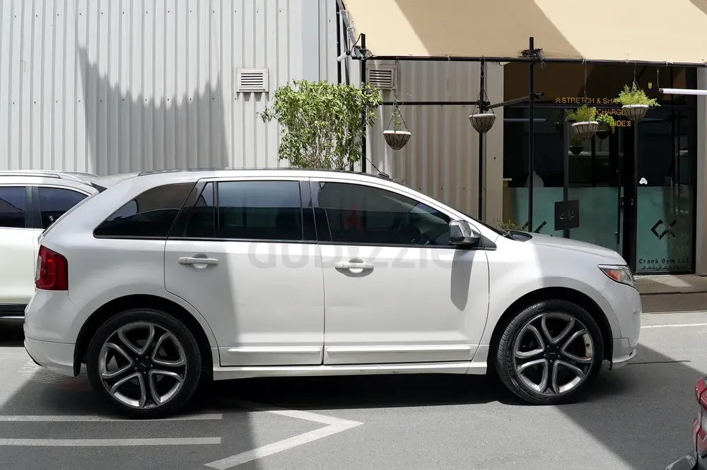 Ford Edge - Image 10