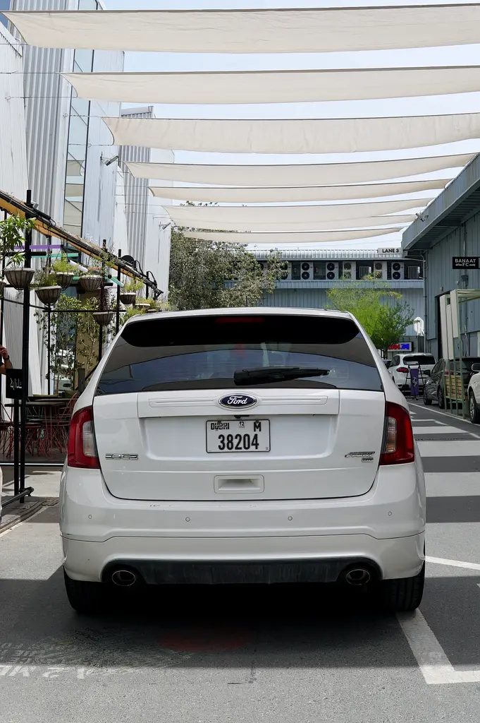 Ford Edge - Image 11