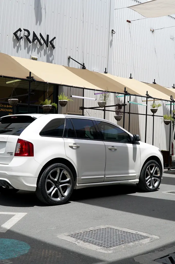Ford Edge - Image 6