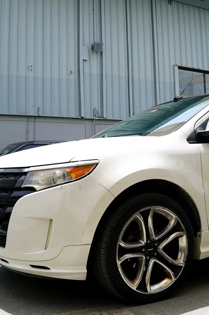 Ford Edge - Image 7