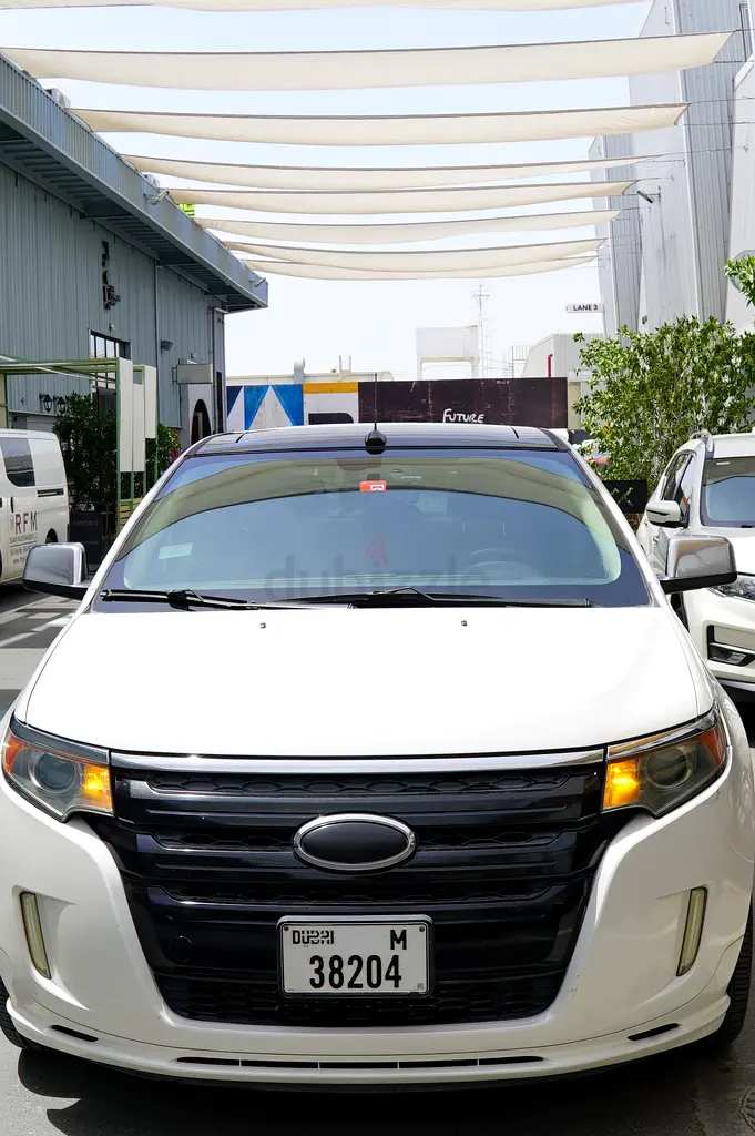 Ford Edge - Image 8