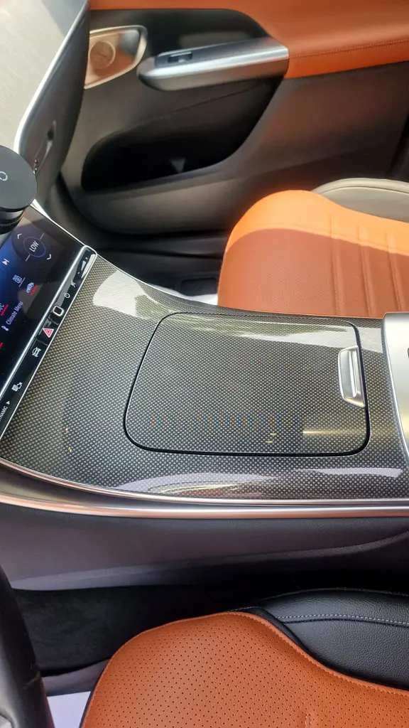 Mercedes-Benz GLC 300 AMG 2023 - GCC/Other Specs - Image 8