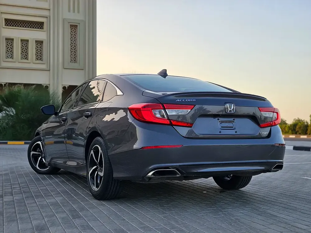 Honda Accord Sport 2020 US Clean Title 4 Cylinder Low KM Car With Navigation - Image 14