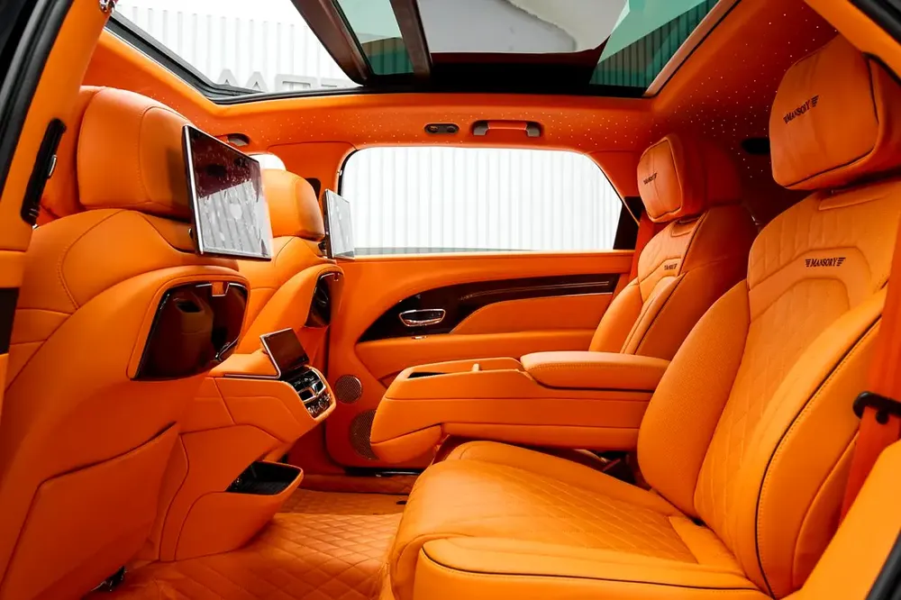 BENTLEY BENTAYGA AZURE, 2023, FULL OPTIONS, EXCELLENT CONDITION - Image 14