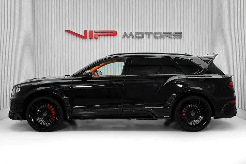 BENTLEY BENTAYGA AZURE, 2023, FULL OPTIONS, EXCELLENT CONDITION - Image 7
