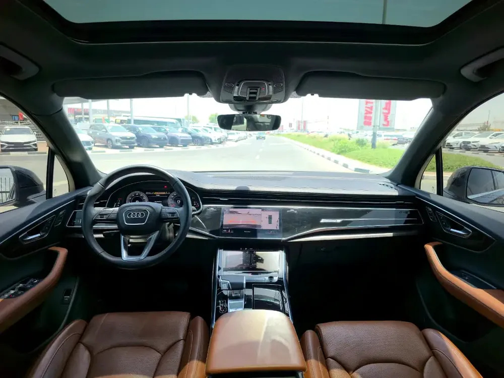 Audi Q7 45 TFSI quattro S line 2024 GCC Specs - Brand New Condition - Image 6