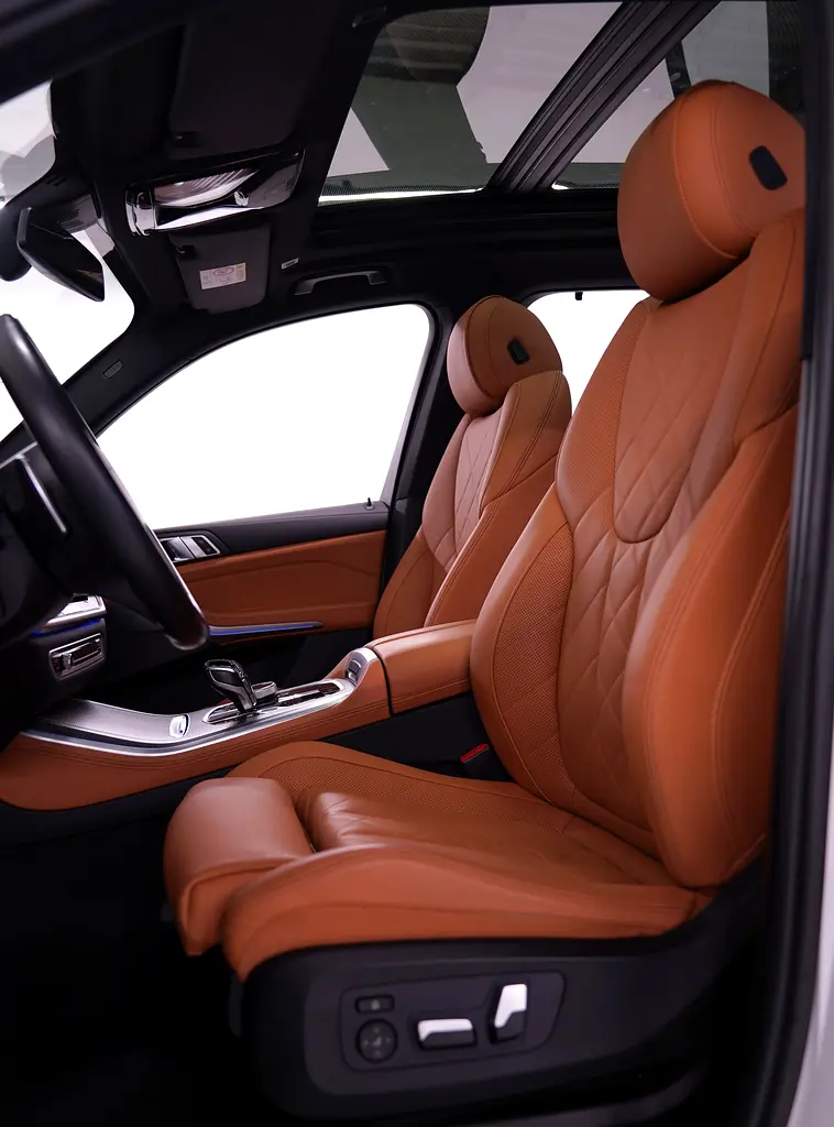 2023 BMW X5 xDrive40i M-Sport, 2027 BMW Warranty + Service Pack, Full BMW Service History, GCC - Image 10