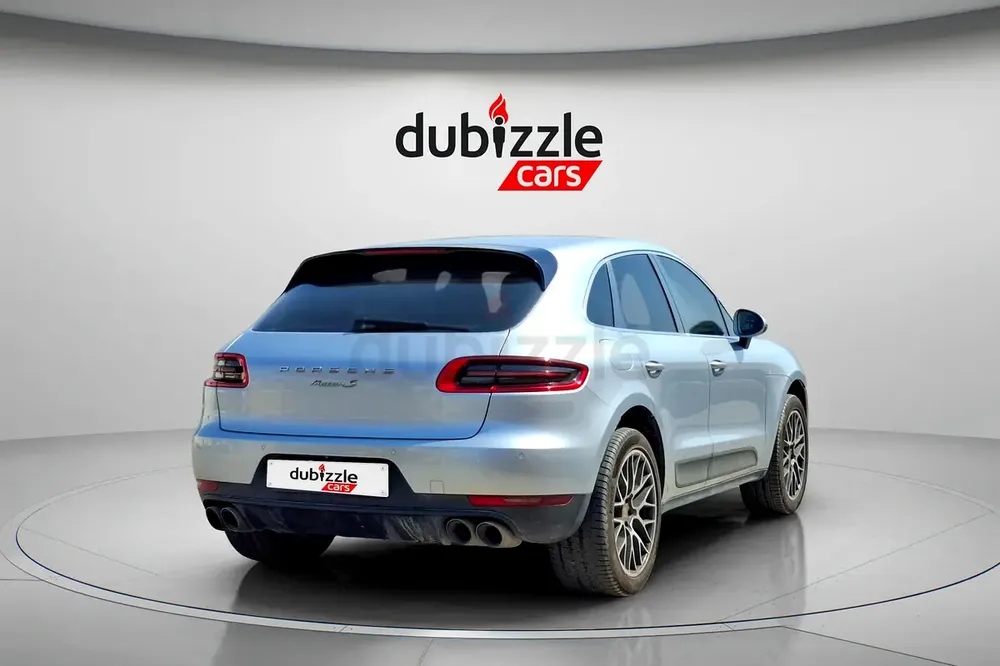 AED 3769/month | 2015 Porsche Macan  | GCC Specs | Ref#464783 - Image 6