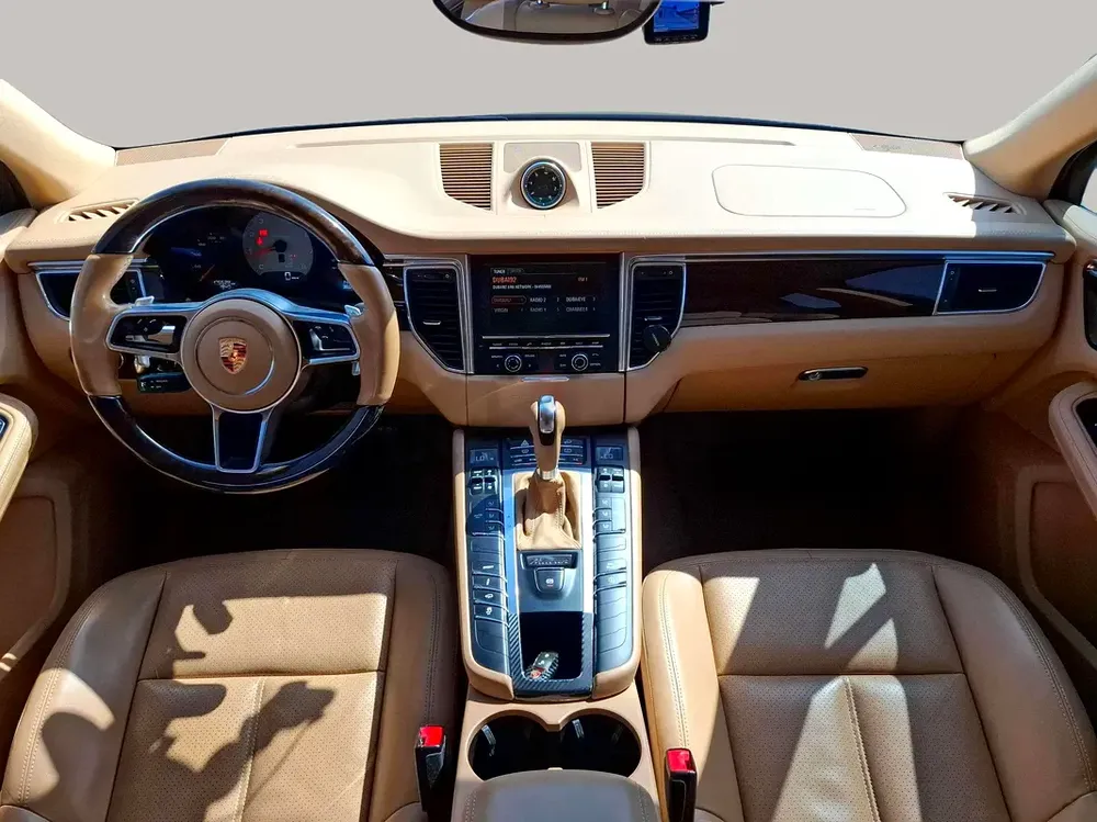 AED 3769/month | 2015 Porsche Macan  | GCC Specs | Ref#464783 - Image 9