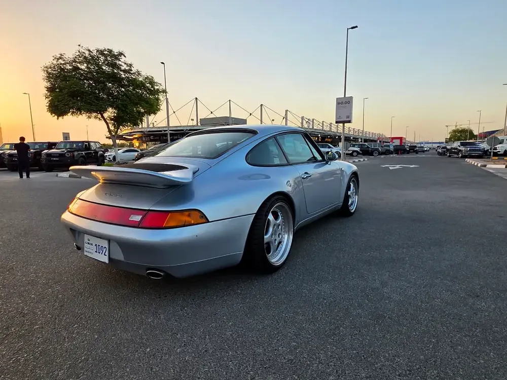 Porsche 911 Carrera 1995 | Classic Air-Cooled 993 | American Specs - Image 4