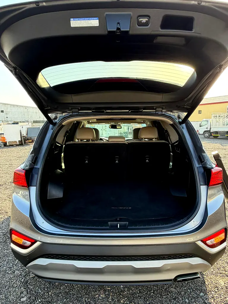 2019 HYUNDAI SANTA FE ULTIMATE PANORAMA 360 CAMERA 4x4 - CANADA SPEC - Image 19