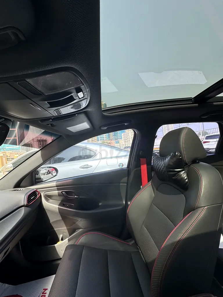 2020 Hyundai Elantra  N-Line 1.6 Turbo | Canadian Spec | Sunroof | Low KM | Excellent Condition - Image 6