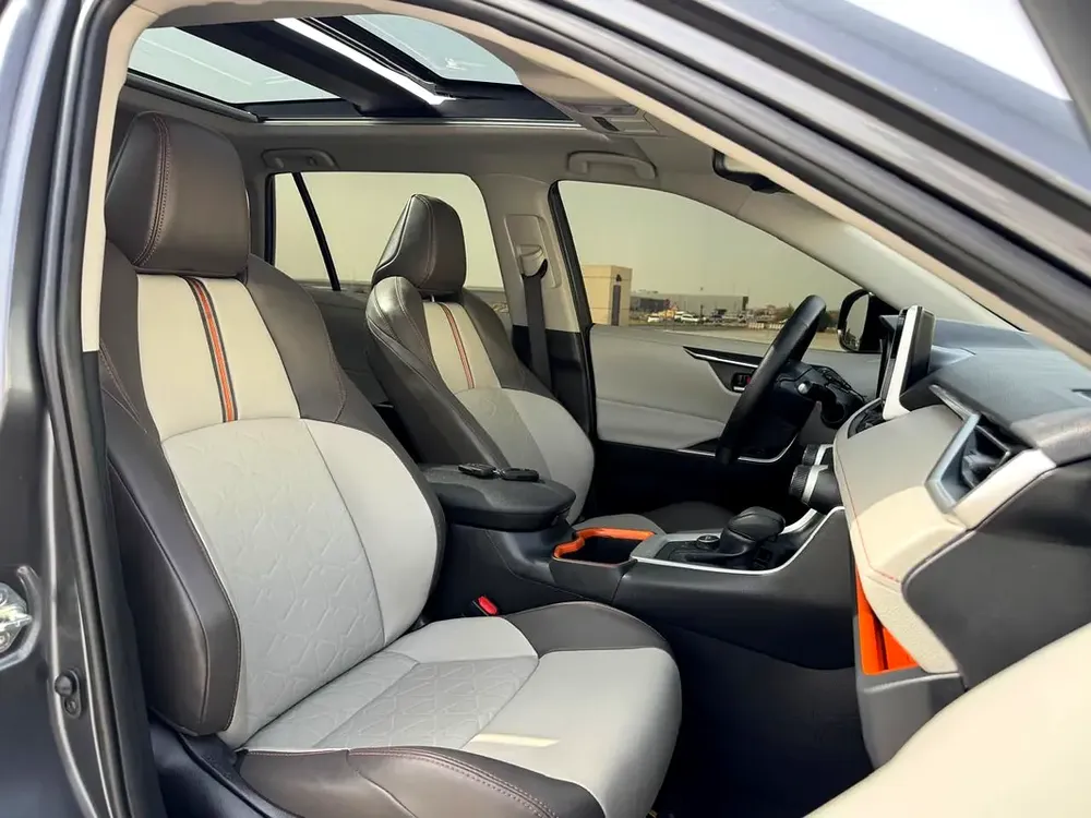 TOYOTA RAV4 2024,ADVENTURE GCC SPECS,FULL TOP OPTION NO. 1 - Image 4