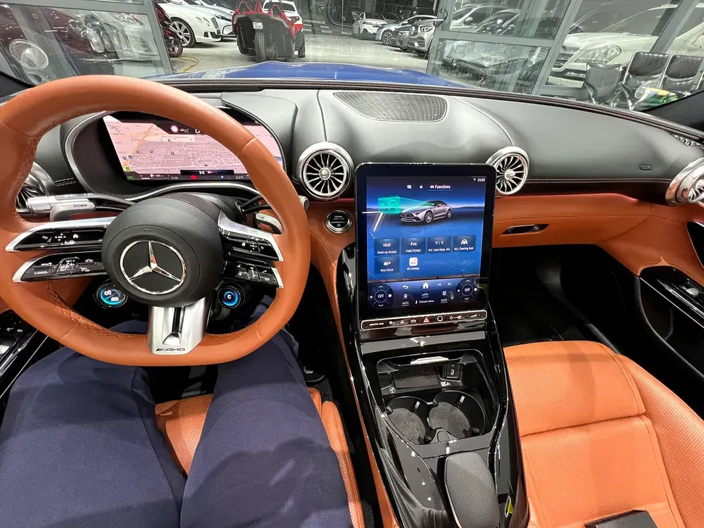 Mercedes-Benz SL 43 AMG - Image 13