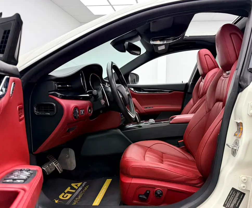 2020 Maserati Quattroporte GTS, Warranty, Full Maserati Service History, GCC - Image 14