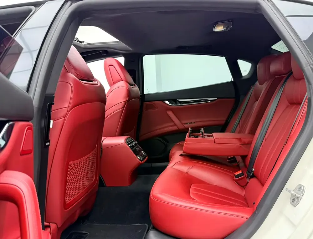 2020 Maserati Quattroporte GTS, Warranty, Full Maserati Service History, GCC - Image 16