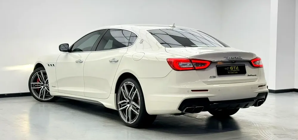 2020 Maserati Quattroporte GTS, Warranty, Full Maserati Service History, GCC - Image 4
