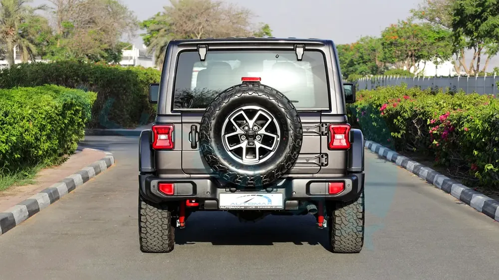 ( 5 Years Warranty + 3 Years Service ) 2025 Jeep Wrangler Rubicon 2.0L Turbo 4x4 GCC 0Km - Image 6