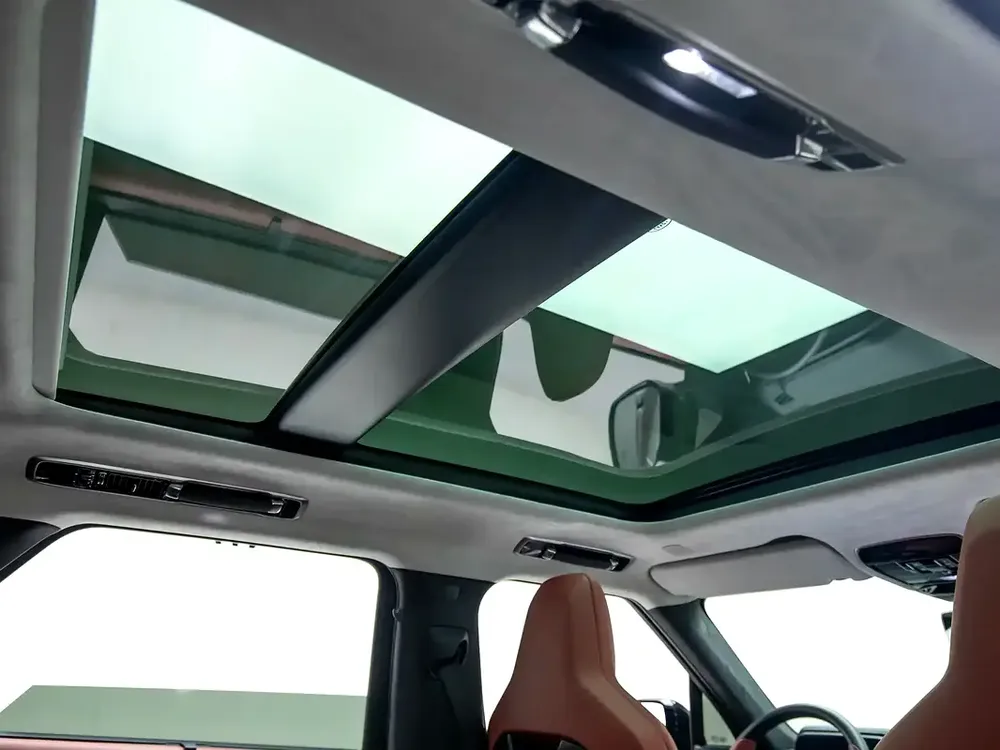 2024 | Land Rover | Range Rover | Sport SV Edition One | GCC Spec | With Warranty and SC - Image 17