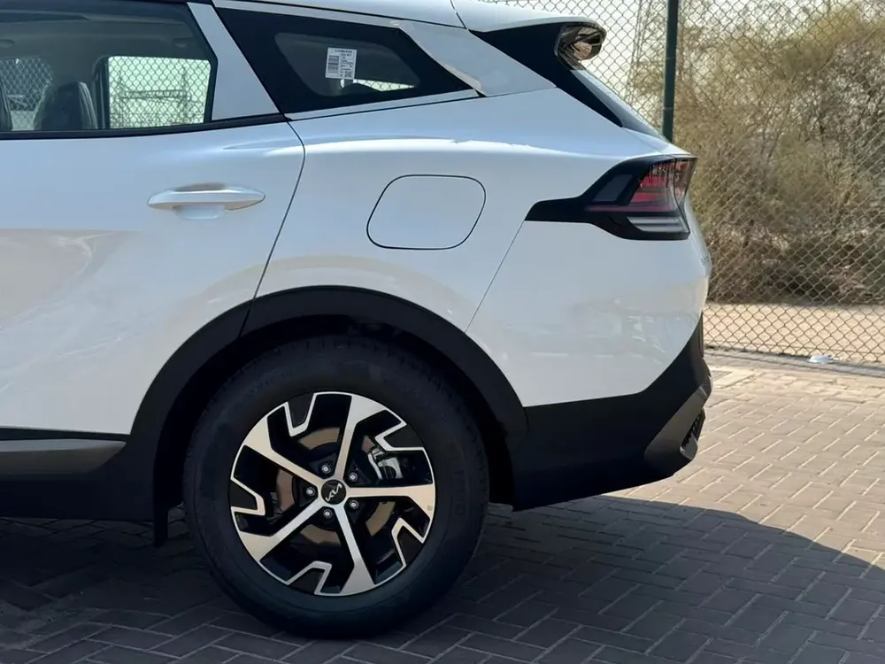 1.5L Petrol Electric Driver Seat/360 Camera Export Price @ 78,000 AED - Image 8