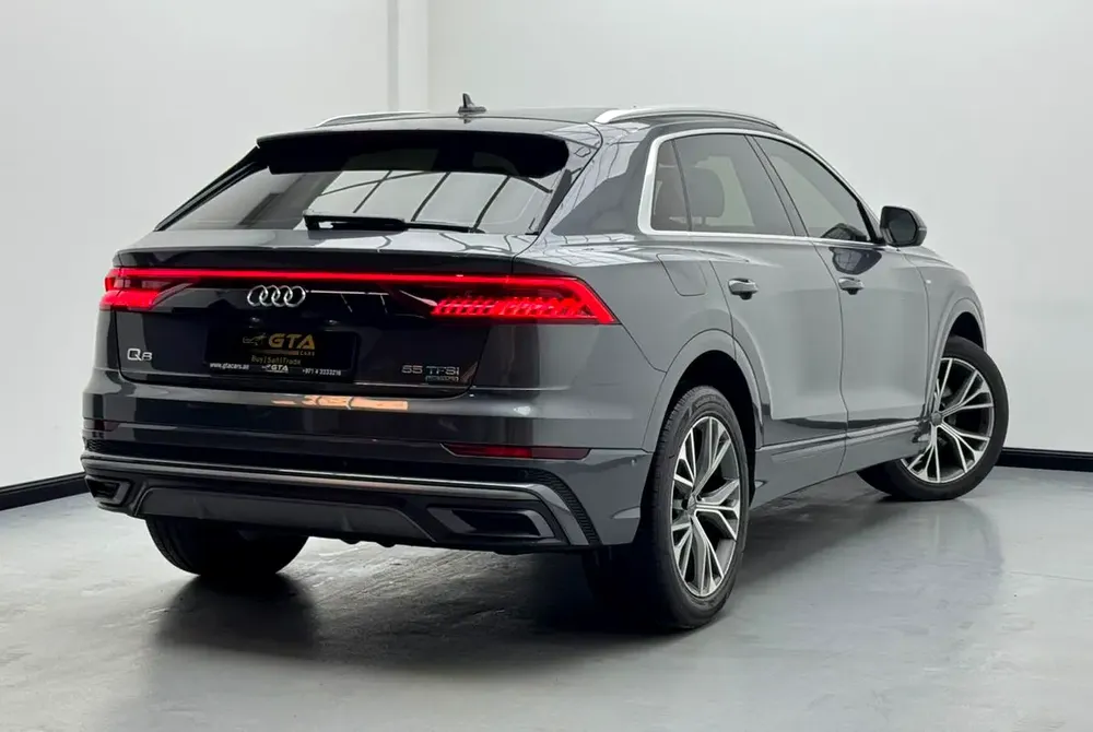 2020 Audi Q8 55TFSI S-Line, Audi Service History, 1 Year Warranty, Excellent Condition, GCC - Image 6