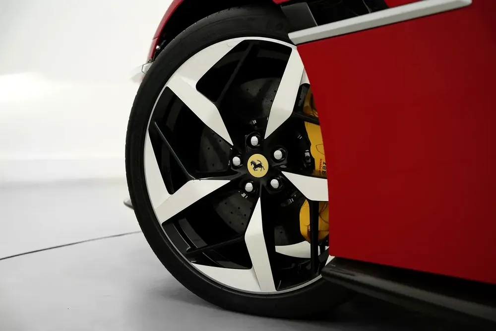 2026 FERRARI 12CILINDRI - Image 18
