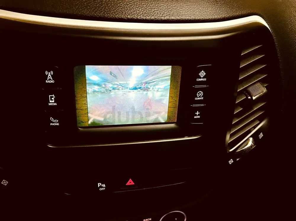 2017 Jeep Cherokee Sport-4x4-V6-GCC NO ACCIDENT-FULL SERVICE-LOW KMS-Excellent Condition! - Image 7