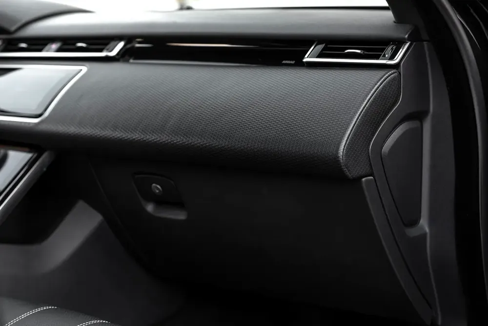 2022 Range Rover Velar P250 S R-Dynamic - Image 15