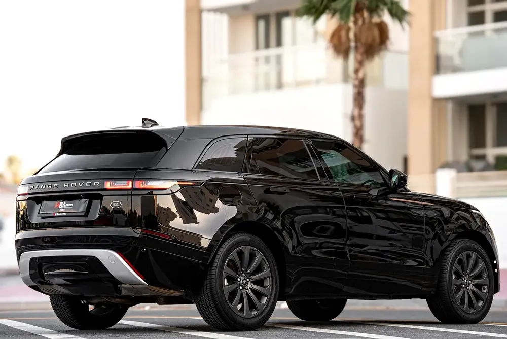 2022 Range Rover Velar P250 S R-Dynamic - Image 4