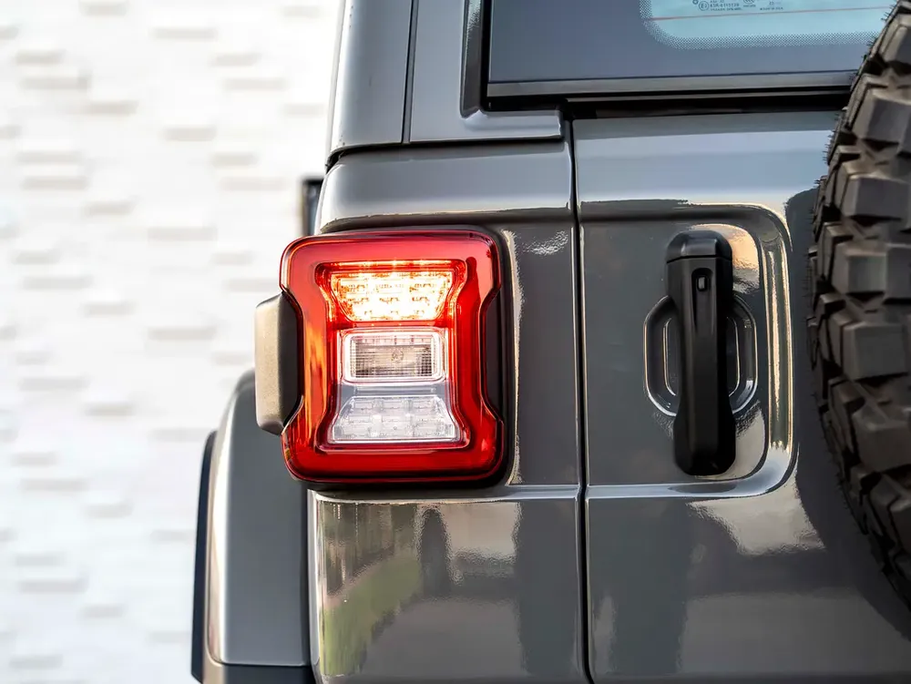 0% DOWN PAYMENT | THE MAY ADVANTAGE | WRANGLER RUBICON | WARRANTY | GCC - Image 6