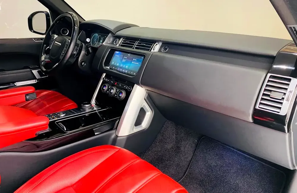 Land Rover Range Rover Vogue SE Supercharged 2017 GCC Specs - Image 11