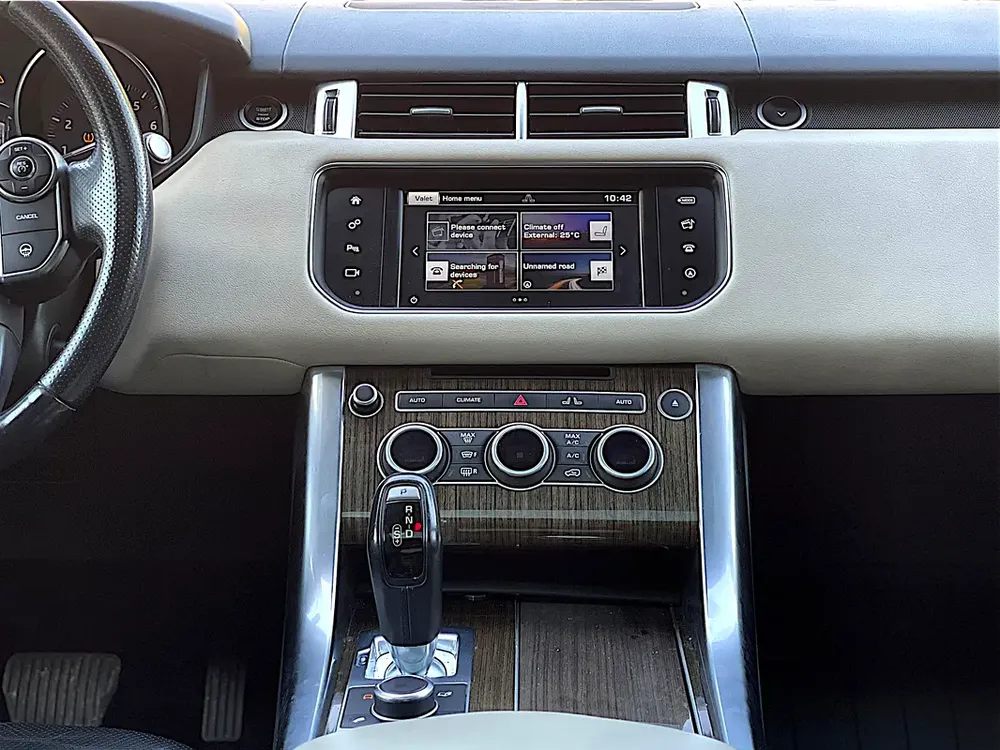 AED 1,620 EMI PM | RANGE ROVER SPORT | HSE | WELL MAINTAINED - Image 10
