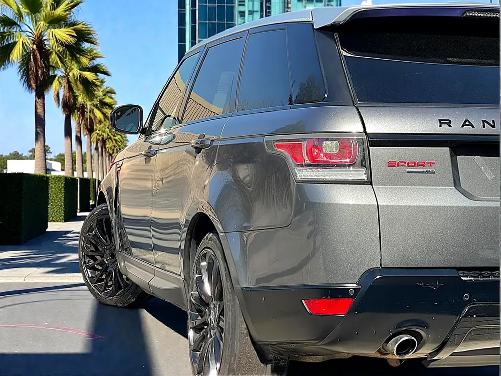 AED 1,620 EMI PM | RANGE ROVER SPORT | HSE | WELL MAINTAINED - Image 9