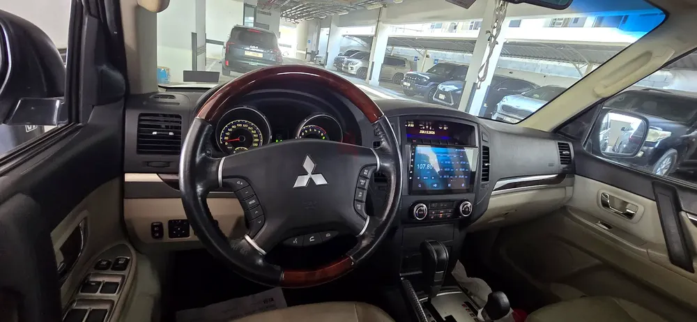 Mitsubishi Pajero GLS 2011 | GCC Specs | Well Maintained - Image 6