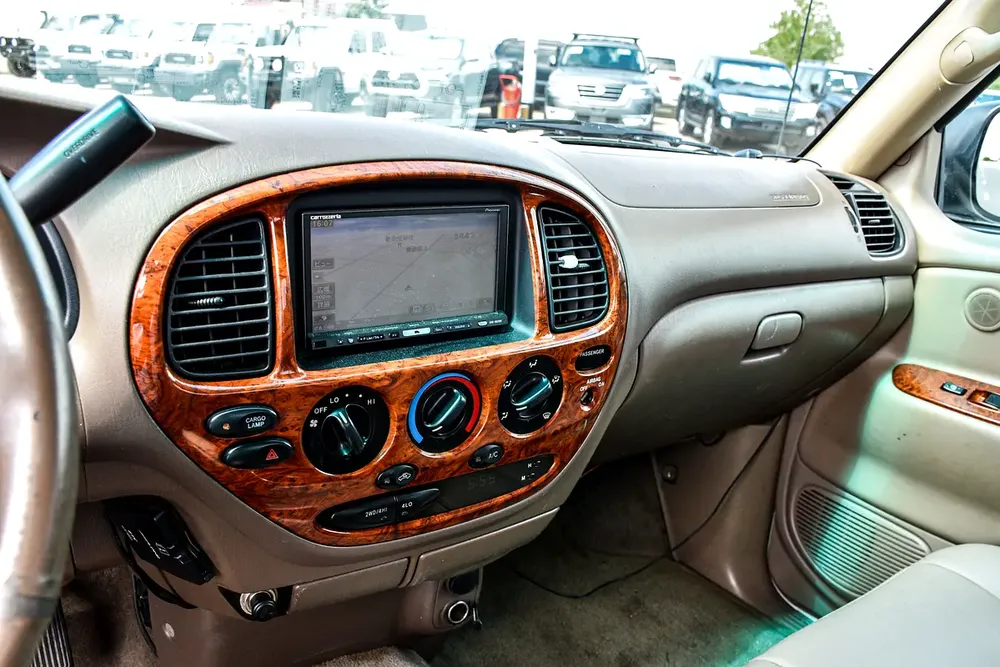 2000 - TOYOTA TUNDRA 4X4 - IMMCULATE CONDITION - ONLY 80,000 KM - Image 13