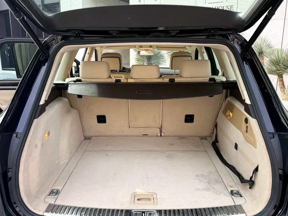 VW Touareg 2014 V6 | Full Option | GCC Spec | Excellent Condition | Service History - Image 13