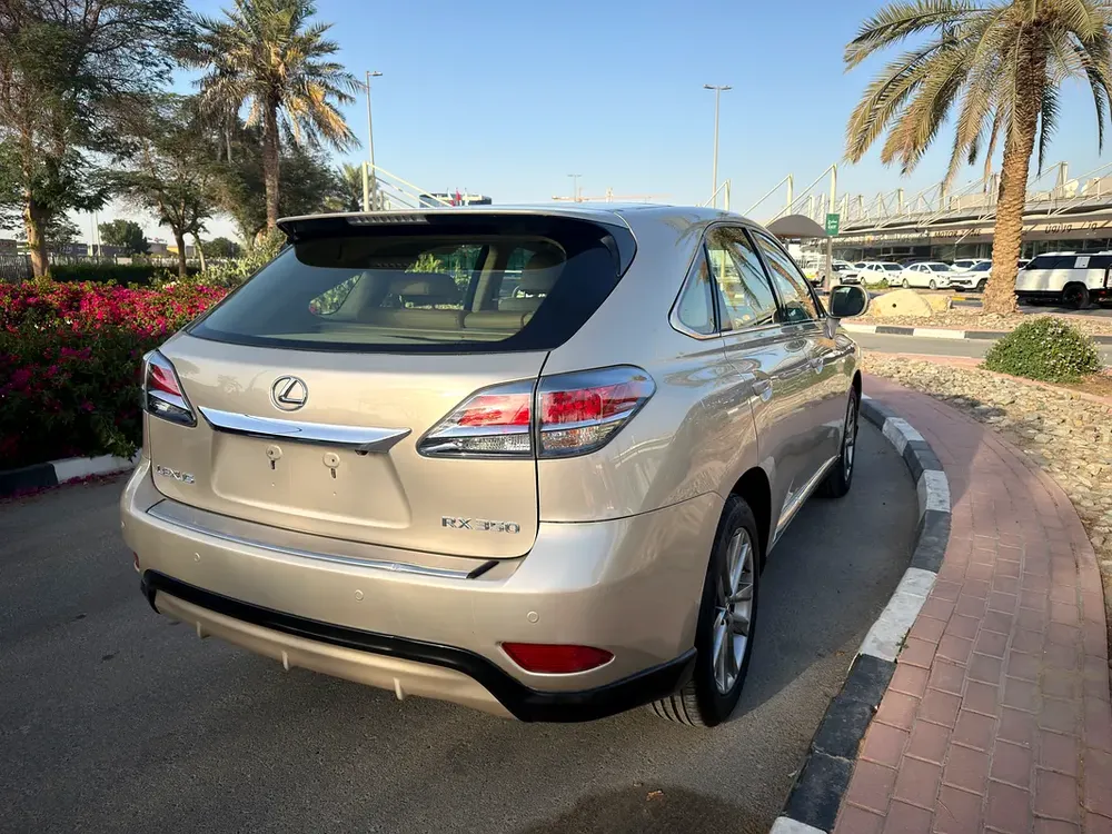 Lexus RX 350 platinum 2014, Gcc , full option - Image 4