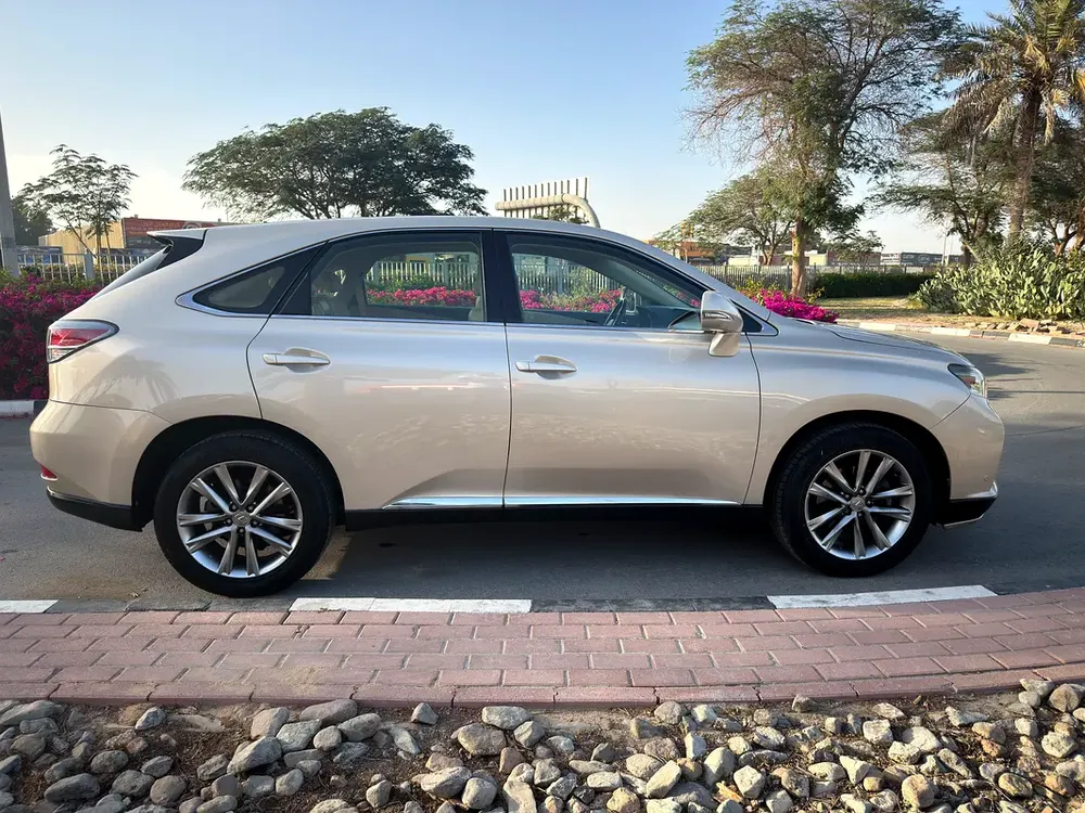 Lexus RX 350 platinum 2014, Gcc , full option - Image 7